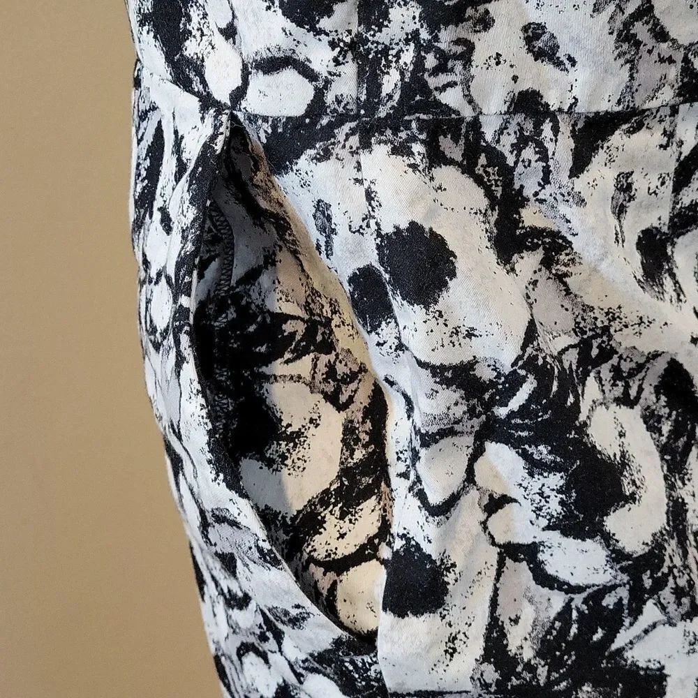 ANNE TAYLOR LOFT SLEEVELESS RUFFLE ROUNDNECK ZIPPER CLOSURE MINI DRESS - Picture 9 of 16